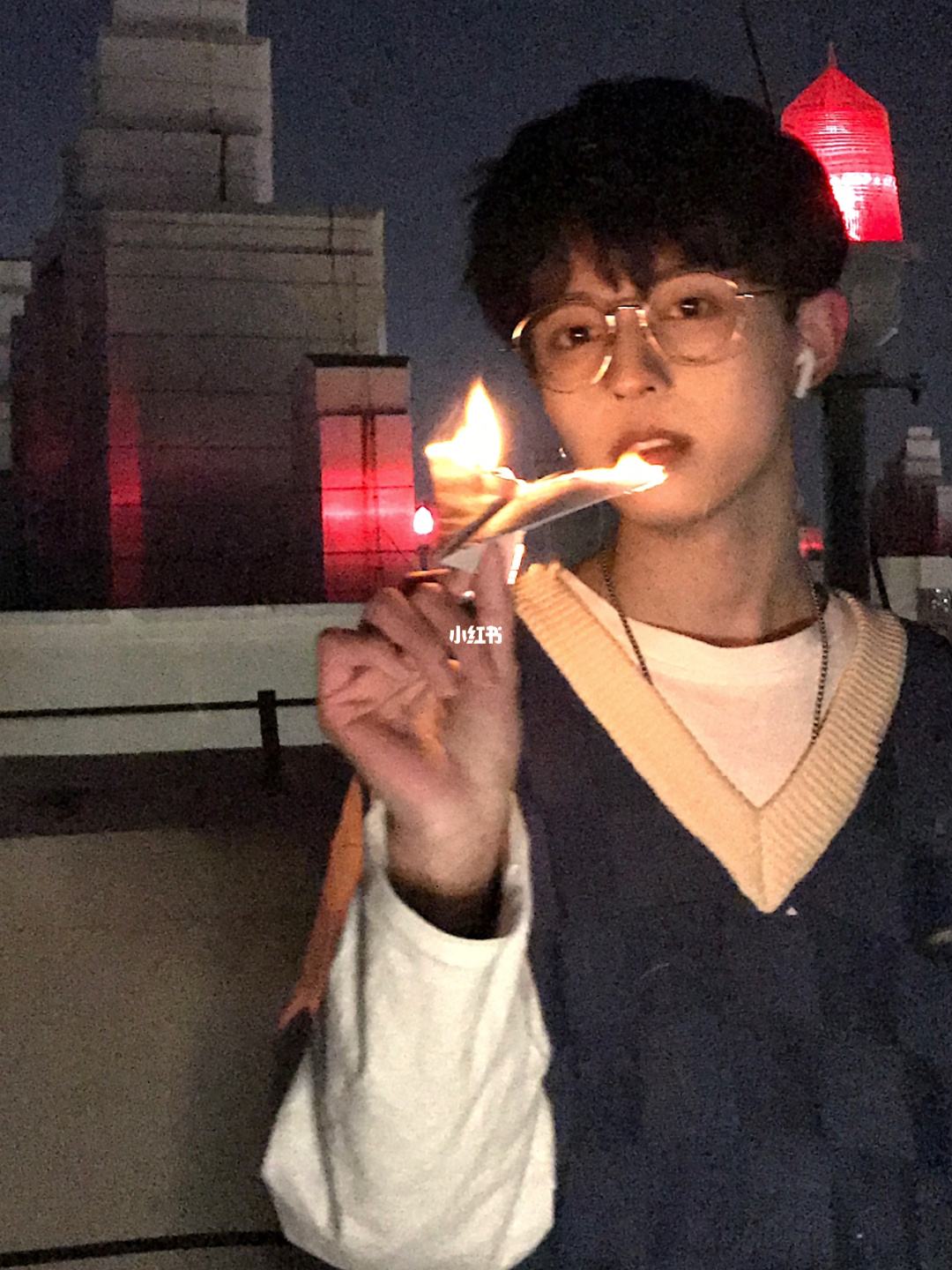 [纸飞机阿聪汉化]纸飞机中文汉化包