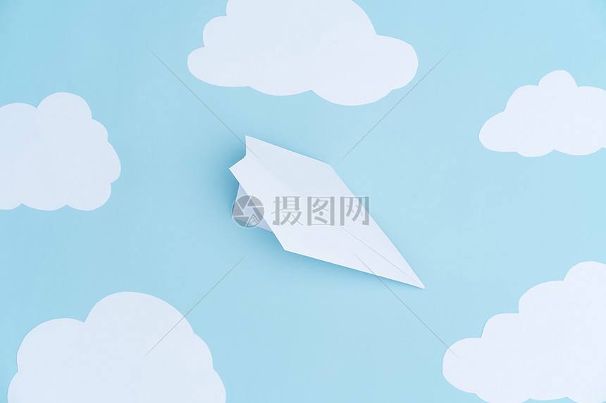 [纸飞机是啥社交软件]除了纸飞机还有什么聊天软件