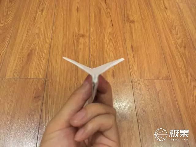 [普通的纸飞机]普通的纸飞机折法