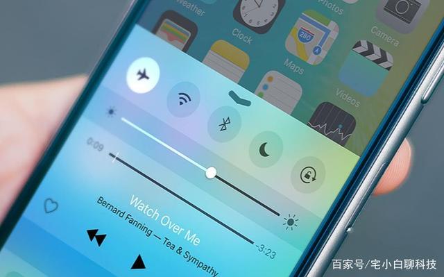 纸飞机突然掉线怎么回事,纸飞机突然掉线怎么回事啊