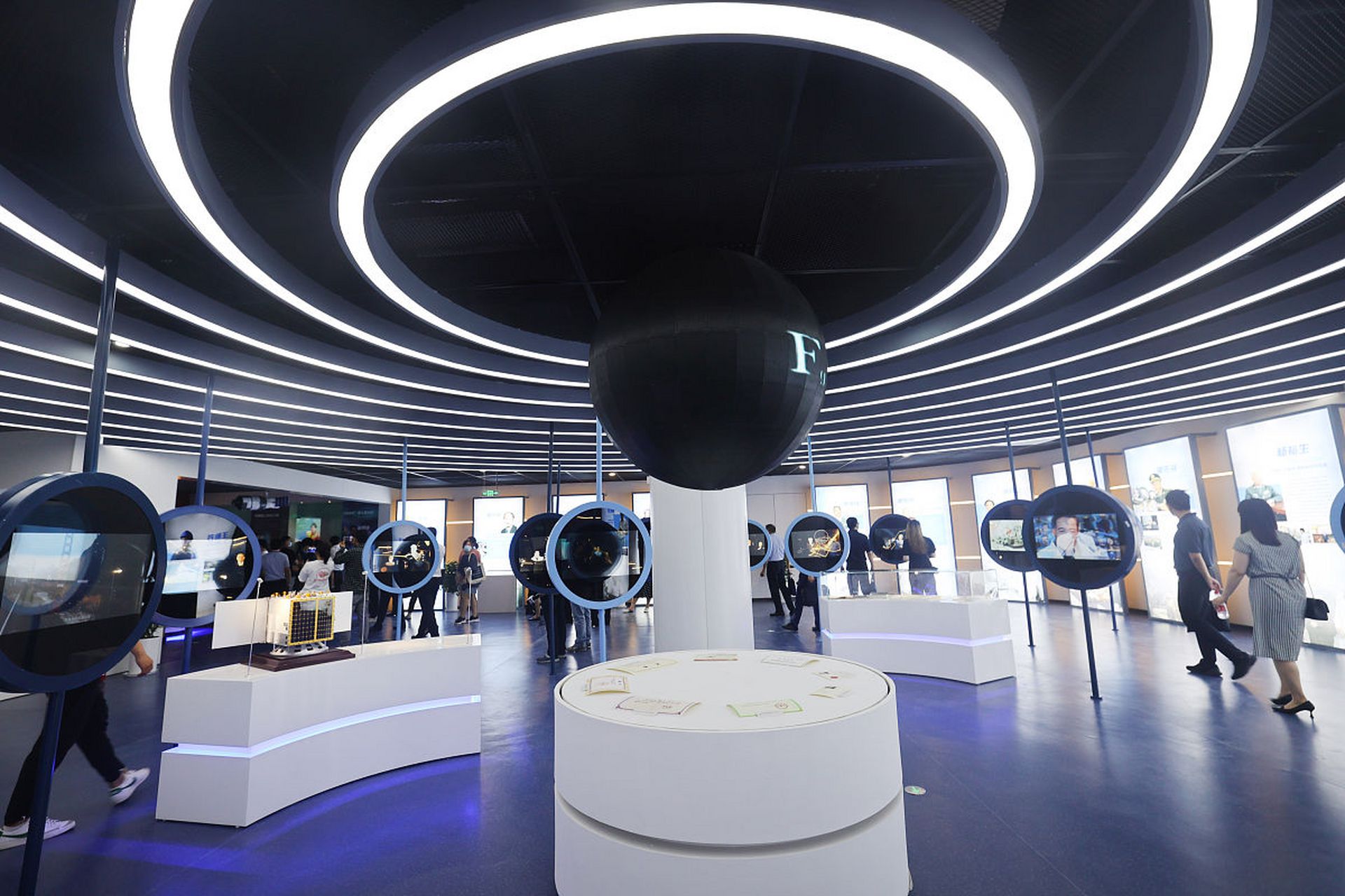 元宇宙虚拟展厅骗局_虚拟元宇宙全栈技术公司