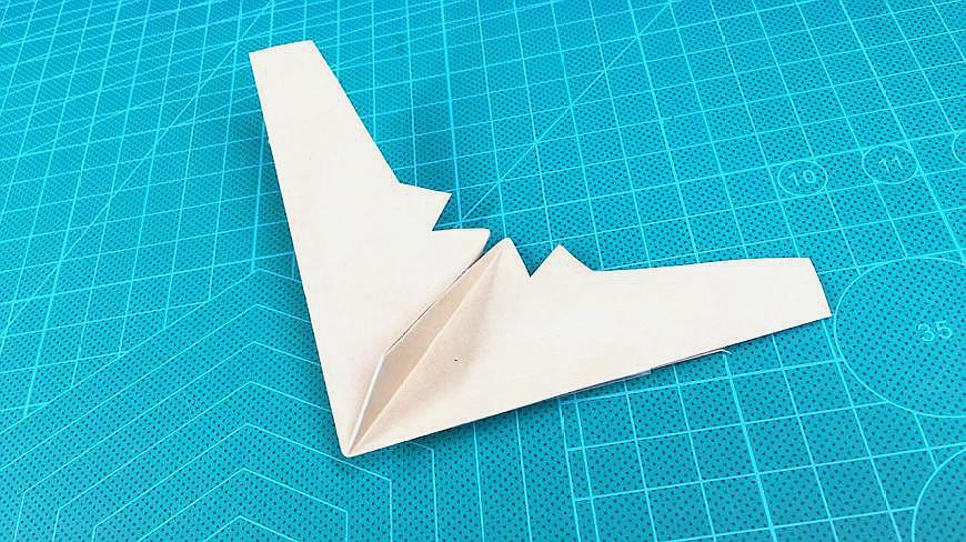 高科技纸飞机_世界上10个最难的纸飞机